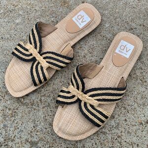 Dolce Vita Jenzy Women's Tan and Black Slides Sandals 9